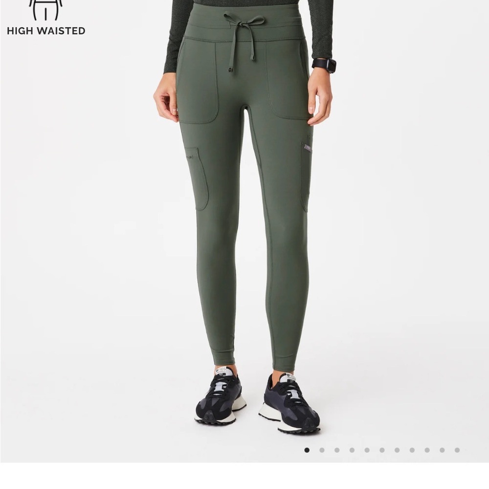 FIGS High Waisted Seville Scrub Legging in Moss